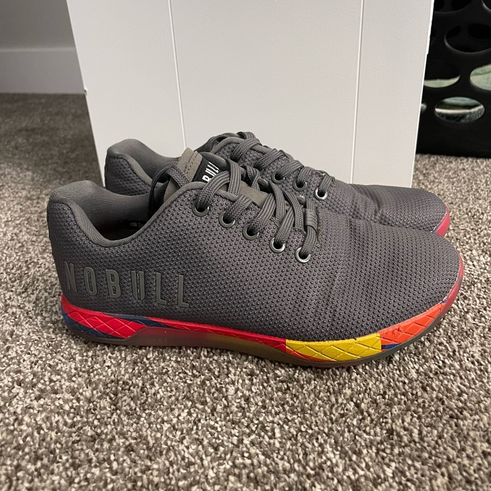 NOBULL Gray Sneakers with Multicolor Sole